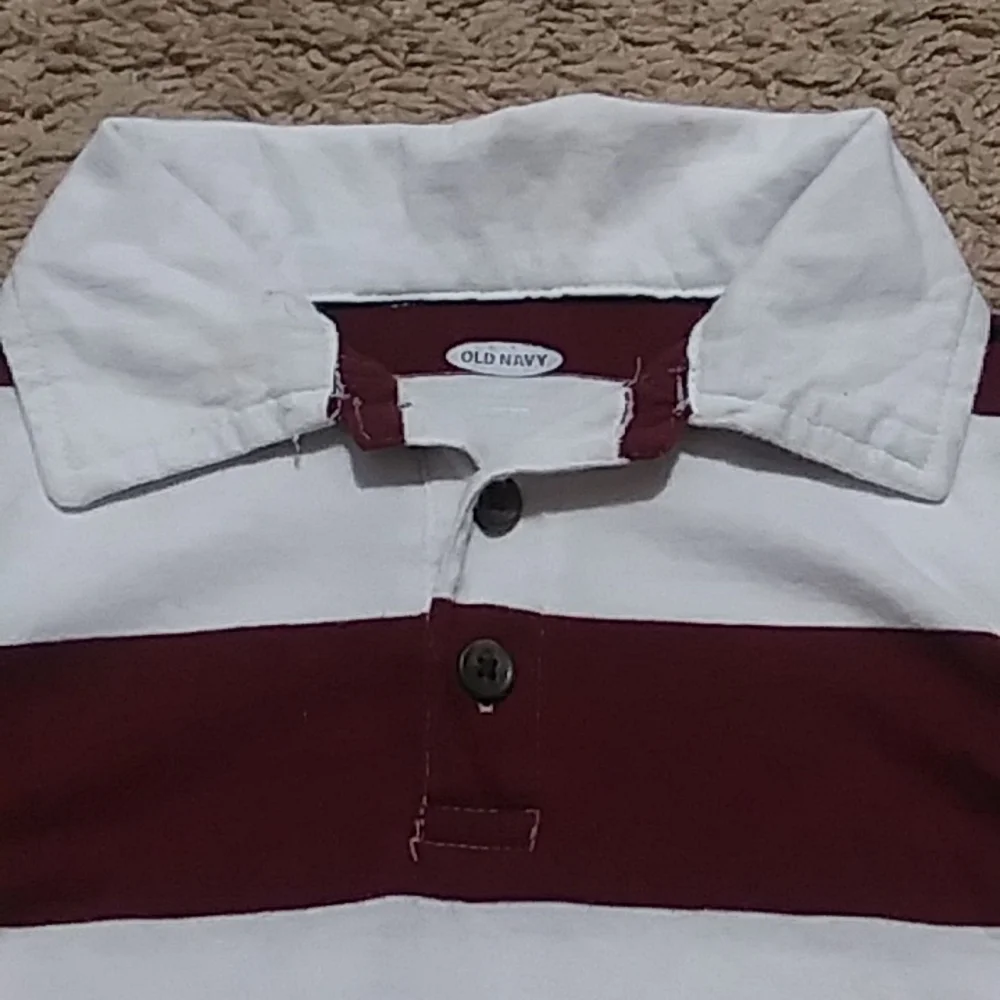 Old Navy maroon white